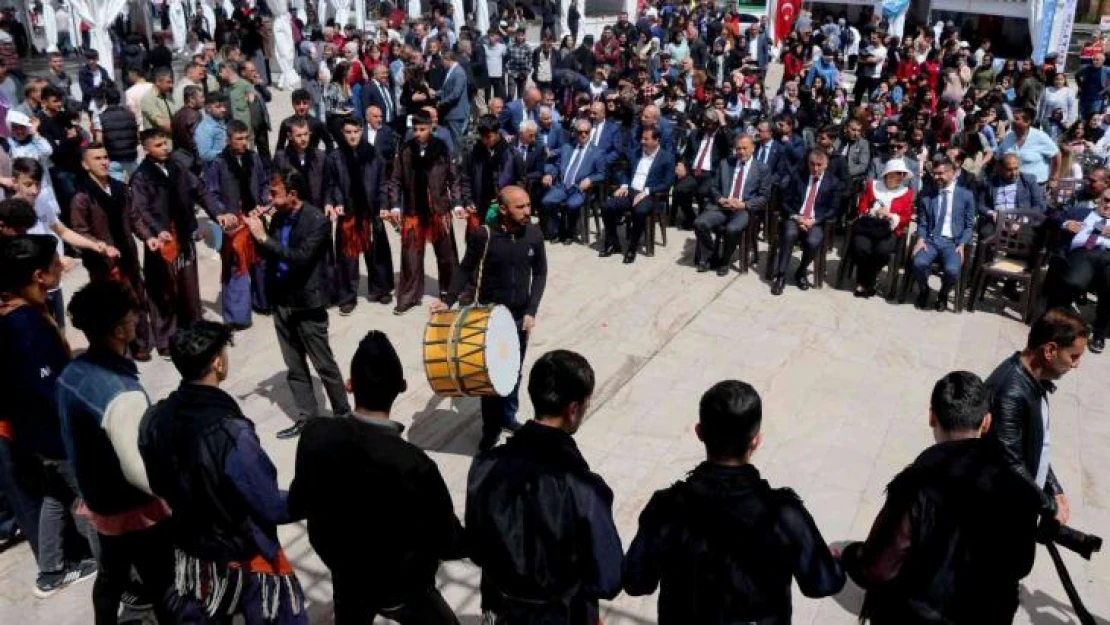 '1. Bitlis Kitap Fuarı' kapılarını okuyuculara açtı