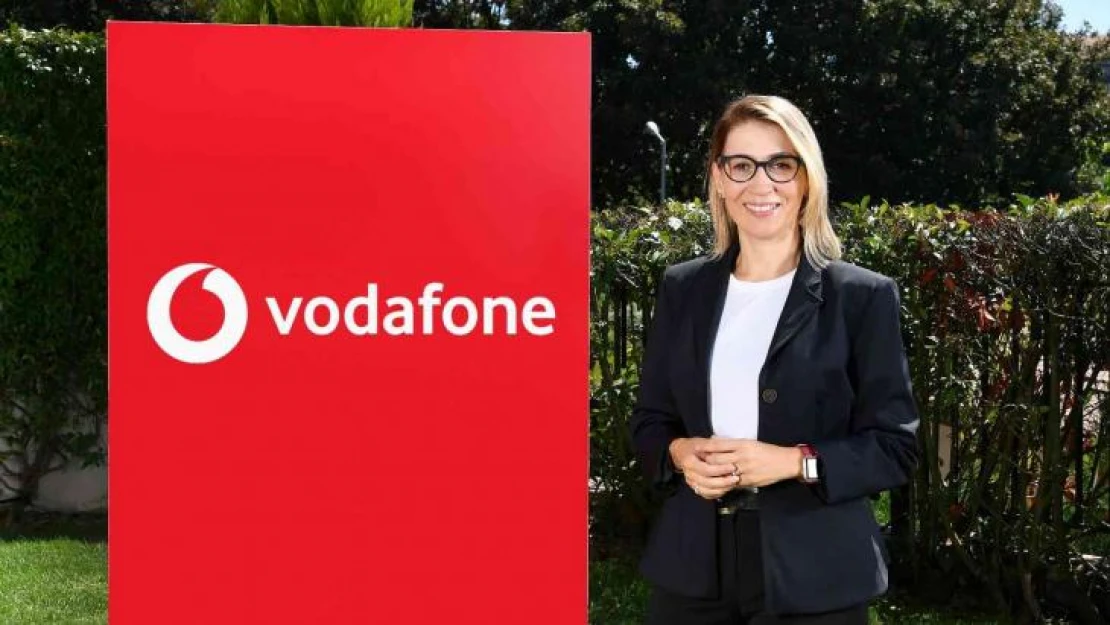 'Bu Atıklar Kod Yazıyor' projesine Vodafone mağazaları da dahil oluyor