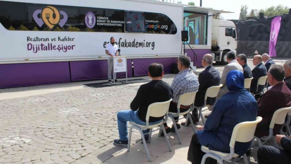 'Restoran ve Kafeler Dijitalleşiyor' projesi eğitim tırı Gaziantep'te