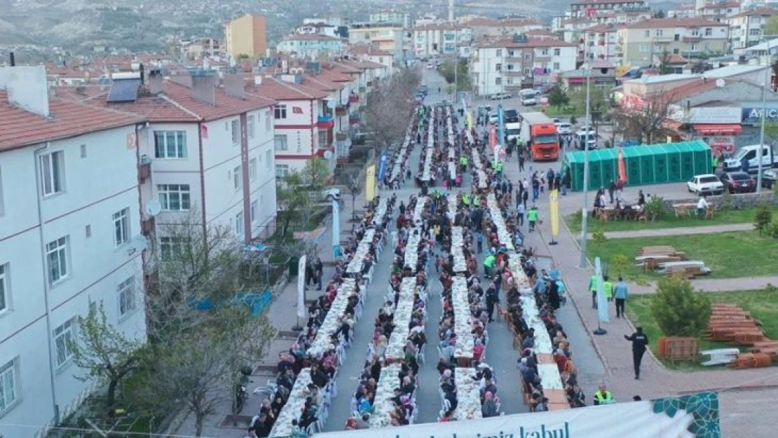 1 kilometrelik iftar sofrası