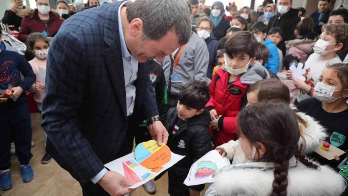 100 günde 10 bin öğrenci ziyaret etti