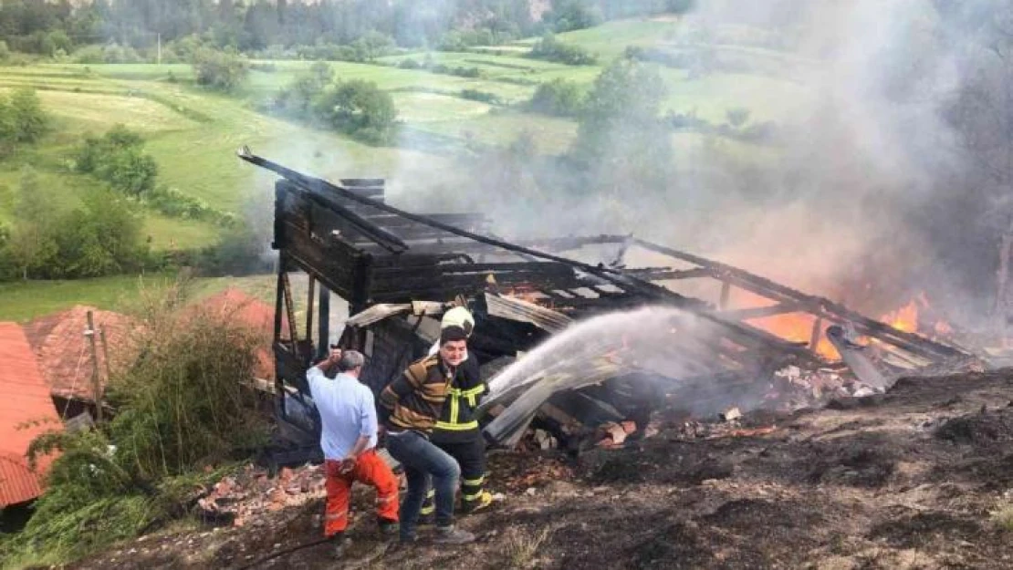 15 ev küle dönmüştü, aynı köyde ikinci yangın felaketi