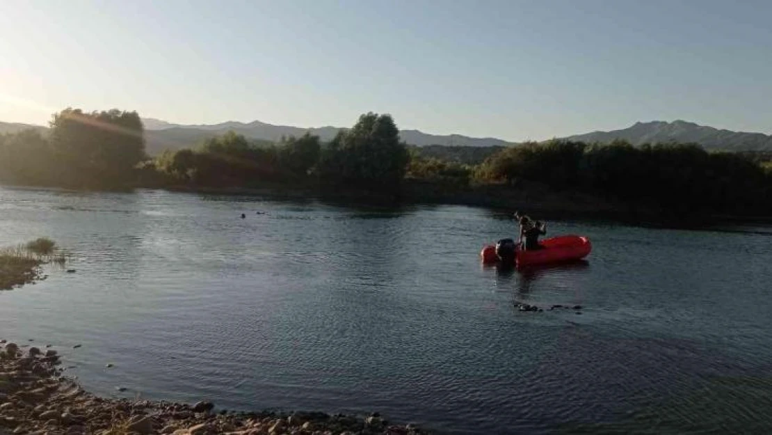 150 kişilik ekip, Murat Nehri'nde kaybolan vatandaşı arıyor