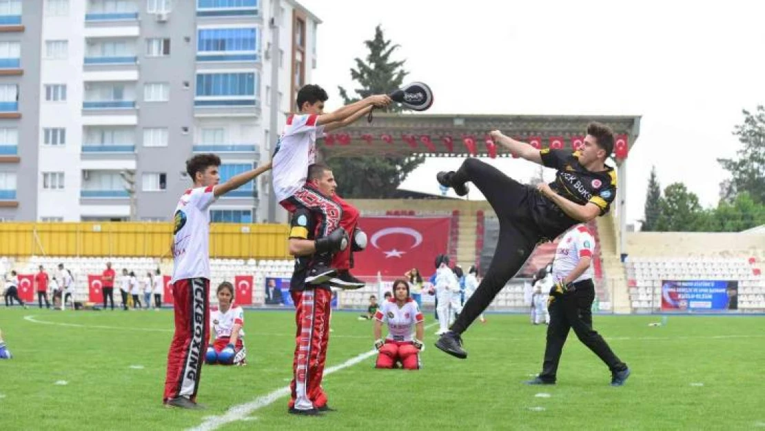 19 Mayıs Osmaniye'de coşkuyla kutlandı