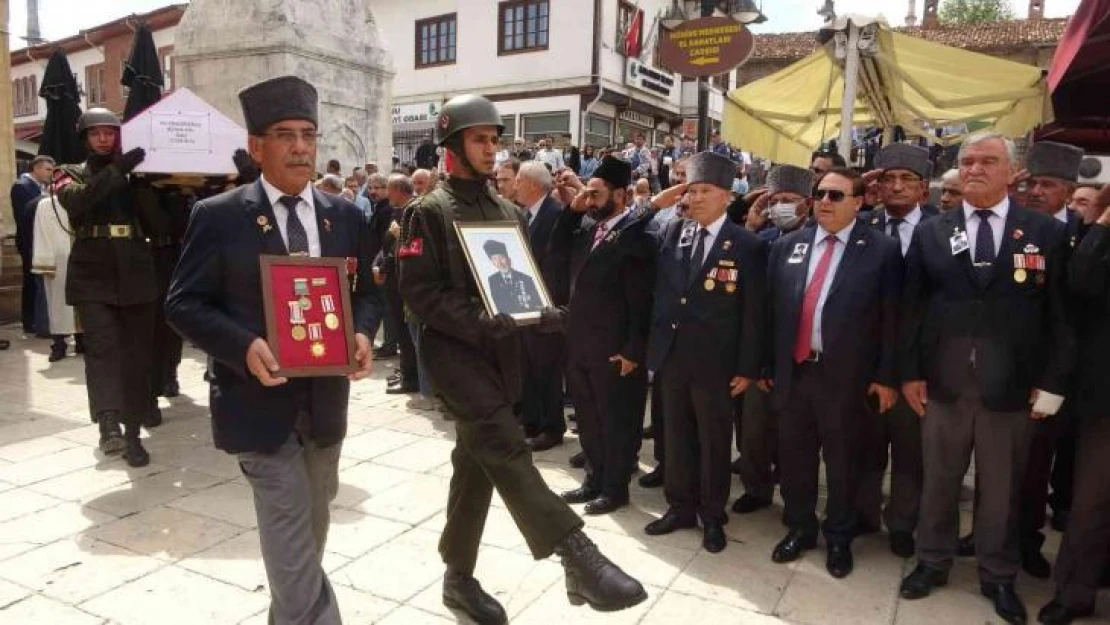 2 savaşa tanık oldu, Türkiye'nin en yaşlı gazisine son veda