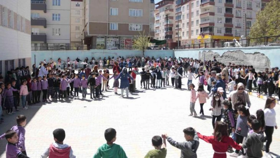 500 çocuk 'Merkezim Her Yerde' projesi etkinliğinde doyasıya eğlendi