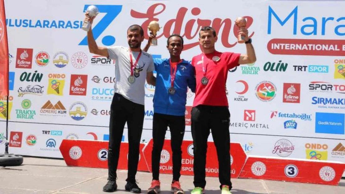 7. Uluslararası Edirne Maratonu, tarihi dokuların gölgesinde gerçekleştirildi