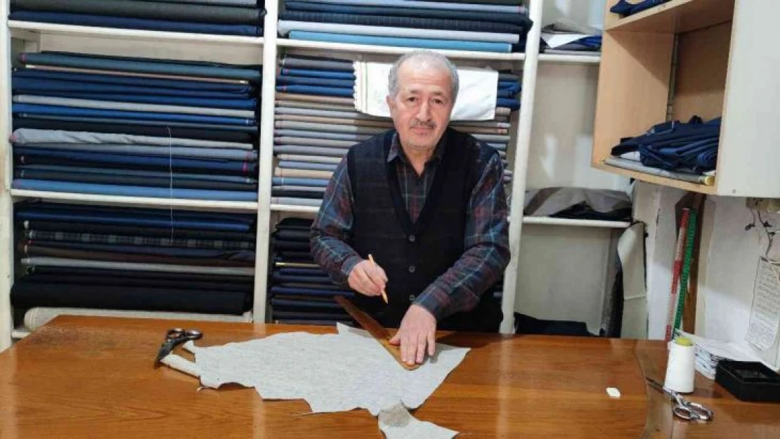 90 yıllık iş yerinde 49 yıldır çalışıyor