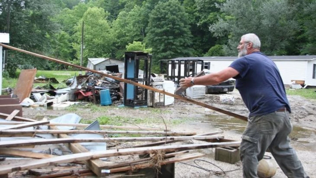 ABD'nin Kentucky eyaletinde meydana gelen selde can kaybı artmaya devam ediyor, 35 kişinin hayatını kaybettiği bildirildi