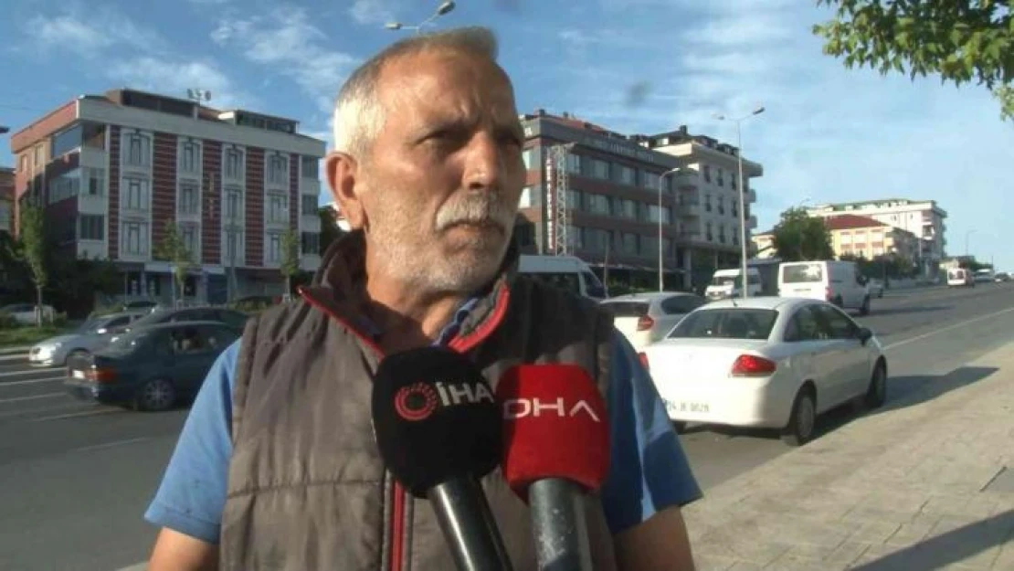 Açılan kapağı kapatmak için aracından indi, faciadan son anda dönüldü