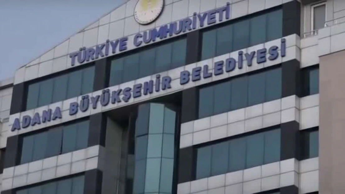 Adana'da 1 yıldır tutuklu olan belediye başkan danışmanı ve reklamcıya tahliye