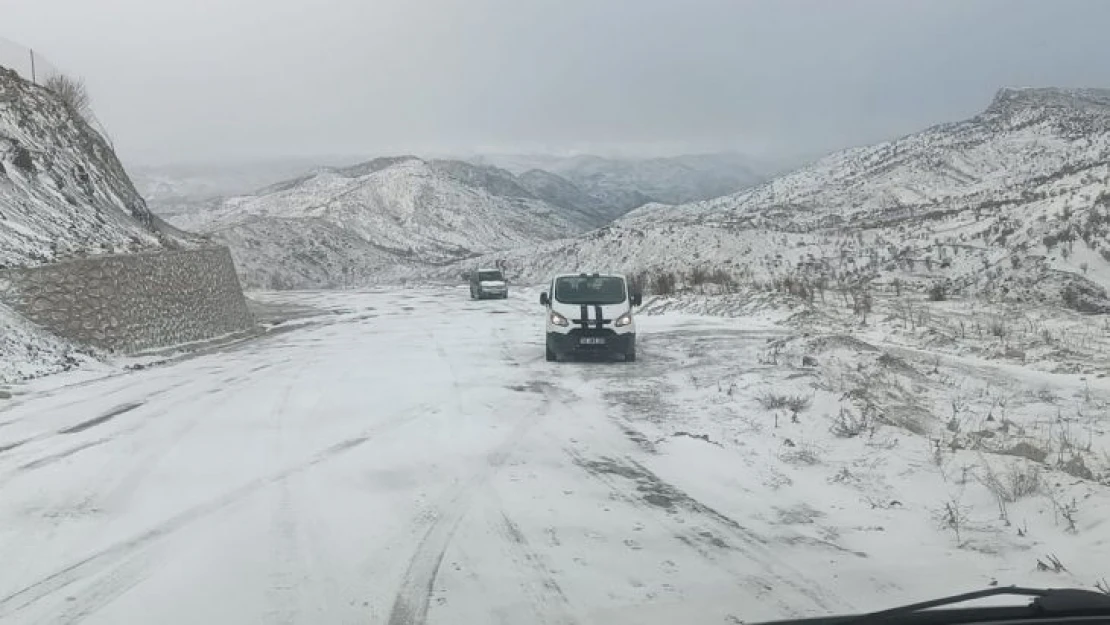 Adıyaman'da yollar buz tuttu