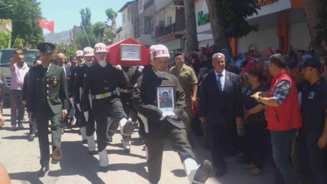 Adıyamanlı Şehit Fuat Özer, son yolculuğuna uğurlandı