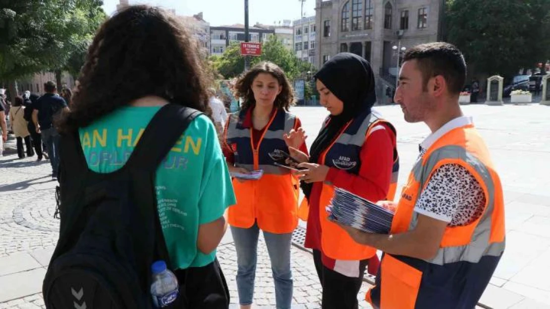 AFAD, 17 Ağustos depreminin 23. yıl dönümünde vatandaşları bilinçlendirdi