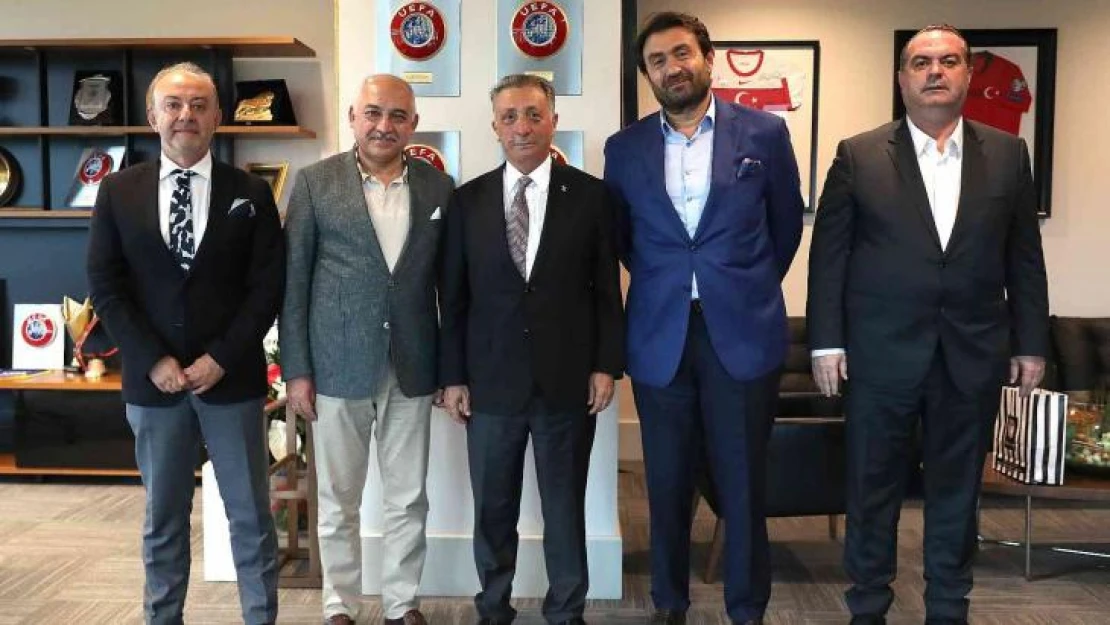 Ahmet Nur Çebi'den, TFF Başkanı Mehmet Büyükekşi'ye ziyaret