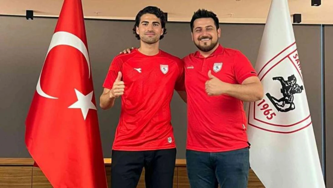 Ahmet Sagat'tan Samsunspor'a 3 yıllık imza