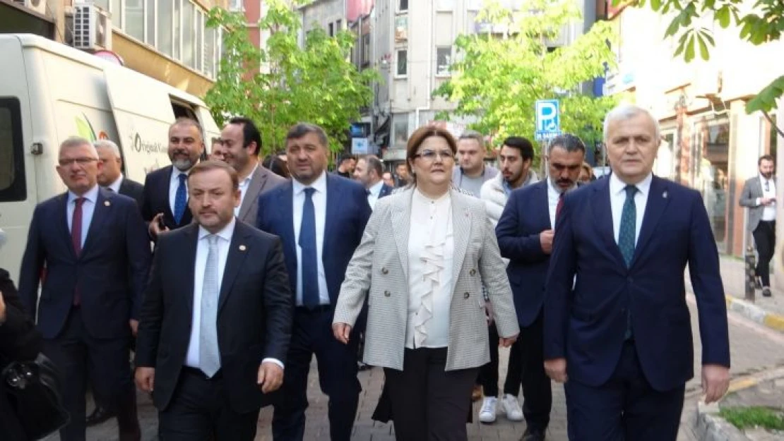 Aile ve Sosyal Hizmetler Bakanı Derya Yanık Giresun'da