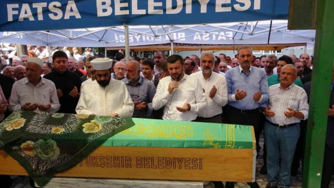 AK Parti İstanbul İl Başkanı Kabaktepe'nin annesi son yolculuğuna uğurlandı