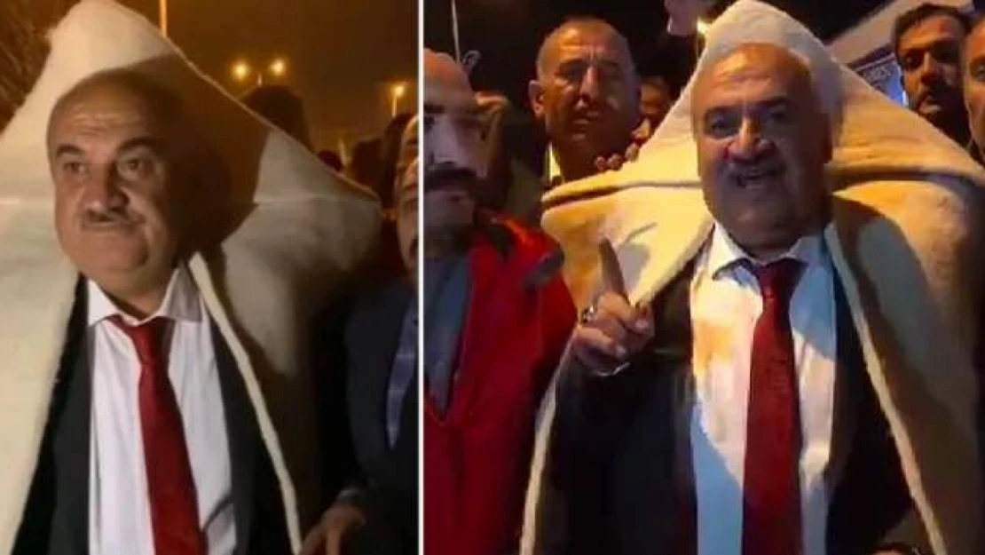 AK Partili başkan 'Çoban bile olamaz' demişti: O YRP'li başkanlık sevincini 'kepenek' giyerek kutladı