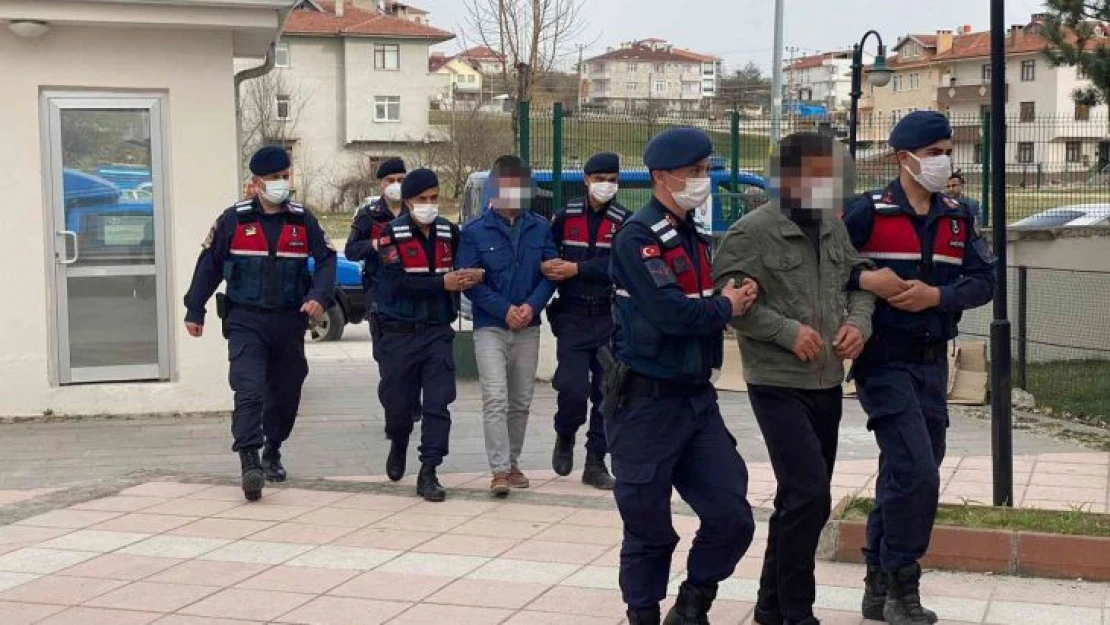 Akrabalar arasındaki silahlı kavgaya karışan 2 kişi tutuklandı