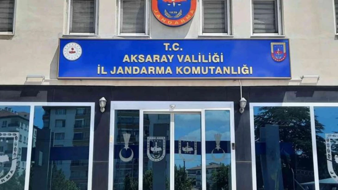 Aksaray'da 'parada sahtecilik'ten aranan şahsı jandarma yakaladı