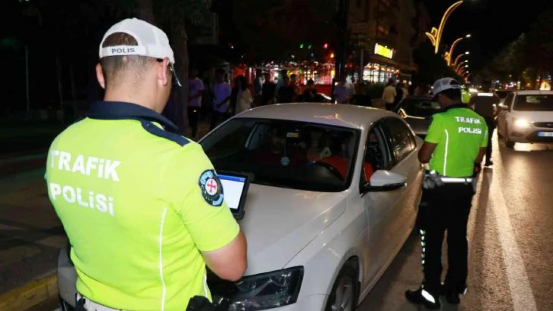 Aksaray'da trafik denetimleri sürüyor