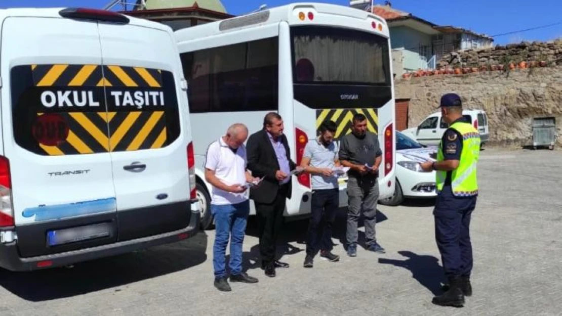 Aksaray'da trafik jandarmasından okul servislerine sıkı denetim