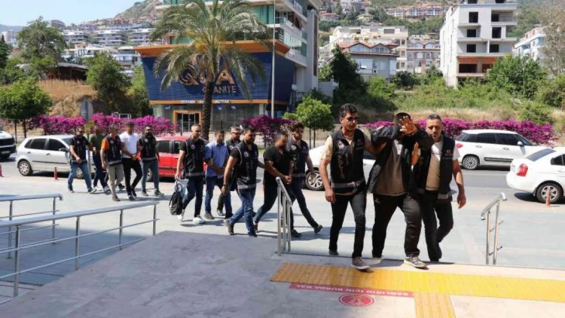 Alanya'da 'Müsilaj' operasyonuna 4 tutuklama