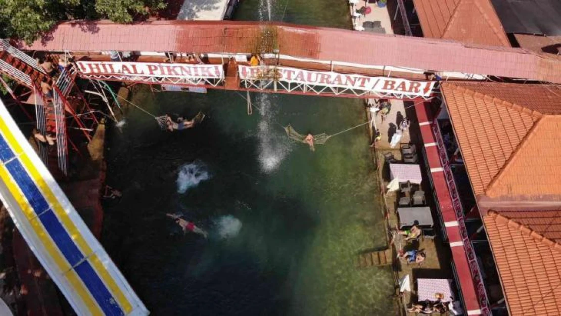 Alanya'nın bunaltıcı sıcağından kaçanların ilk durağı buz gibi suyuyla Dim Çayı oldu