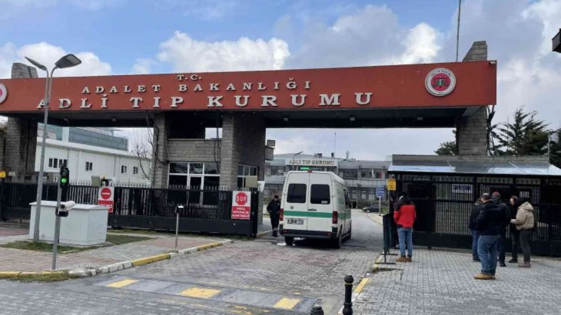 Alışveriş merkezinde öldürülen kadının cenazesi Adli Tıp Kurumu'ndan alındı