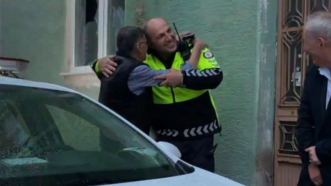 Alkollü sürücü polise sarılarak bayramlaştı