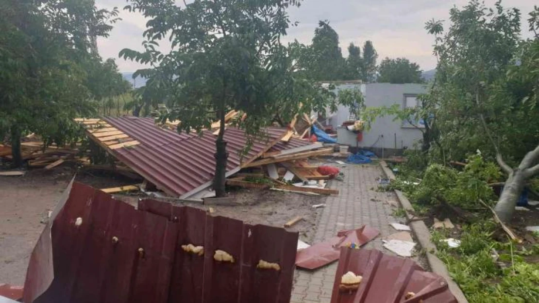 Amasya'da hortum ve sel dehşeti kamerada