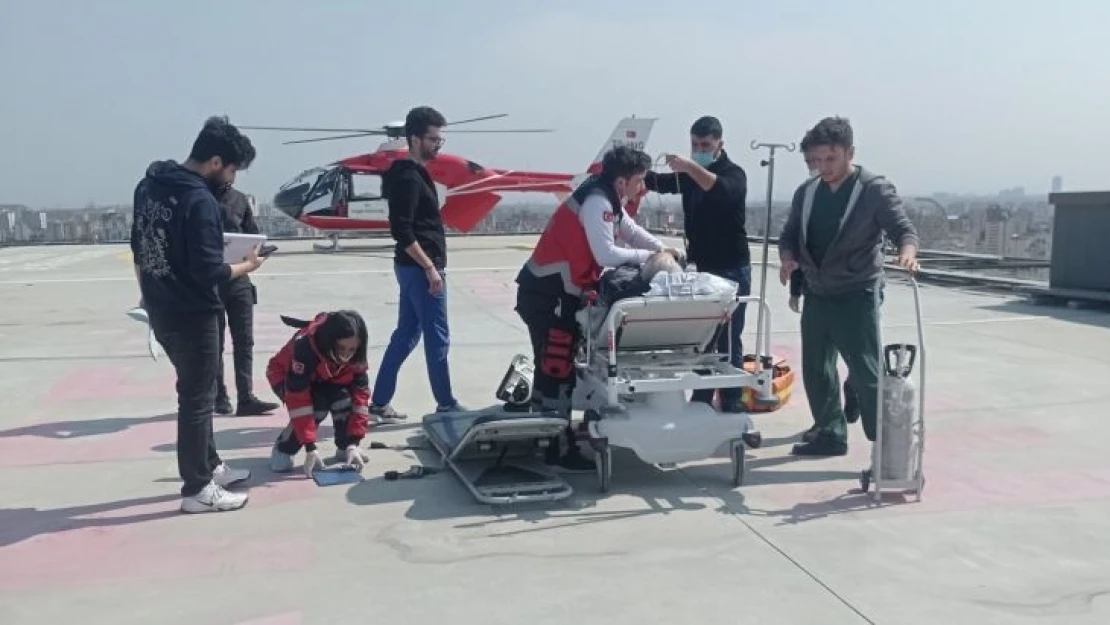 Ambulans helikopteri kalp krizi ve epilepsi nöbeti geçiren hastalar için havalandı