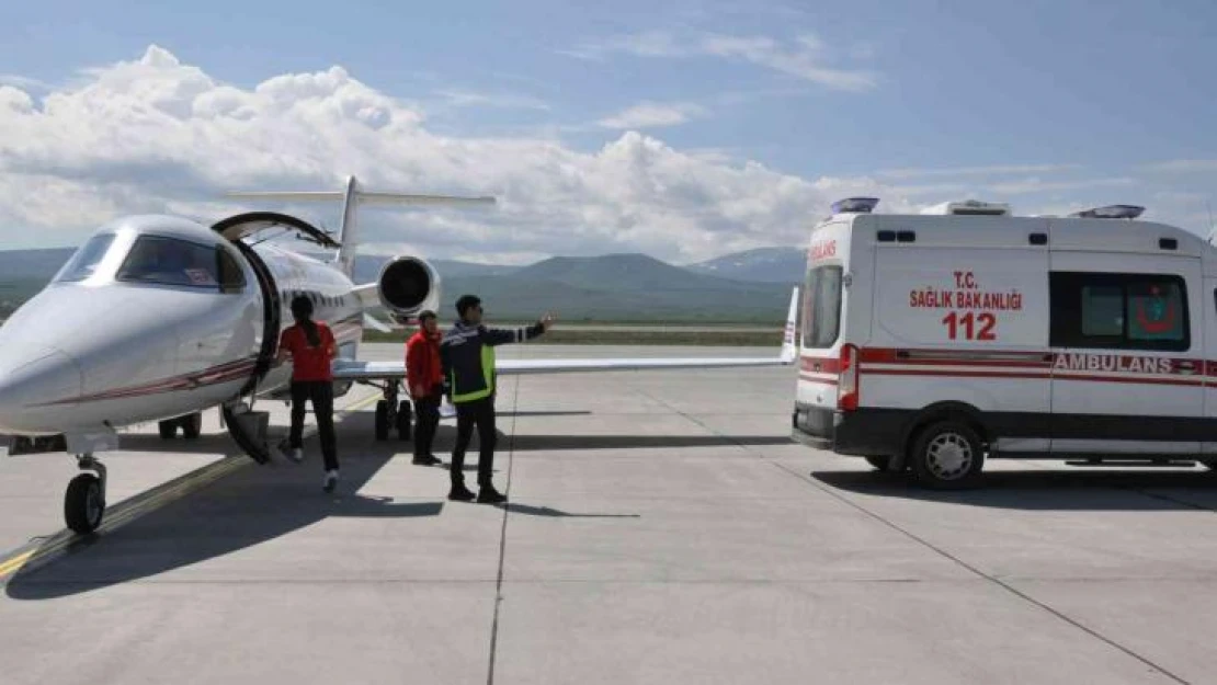 Ambulans uçak kalp hastası bebek için havalandı