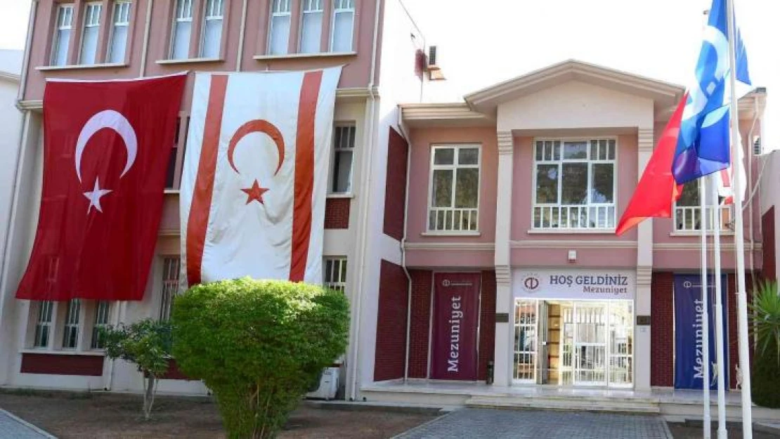 Anadolu Üniversitesi KKTC mezunlarını uğurlayacak