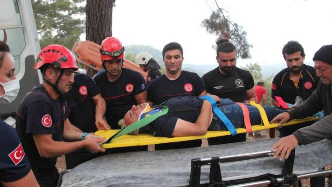 Antalya'da kayalık alana düşen şahsı kurtarma seferberliği