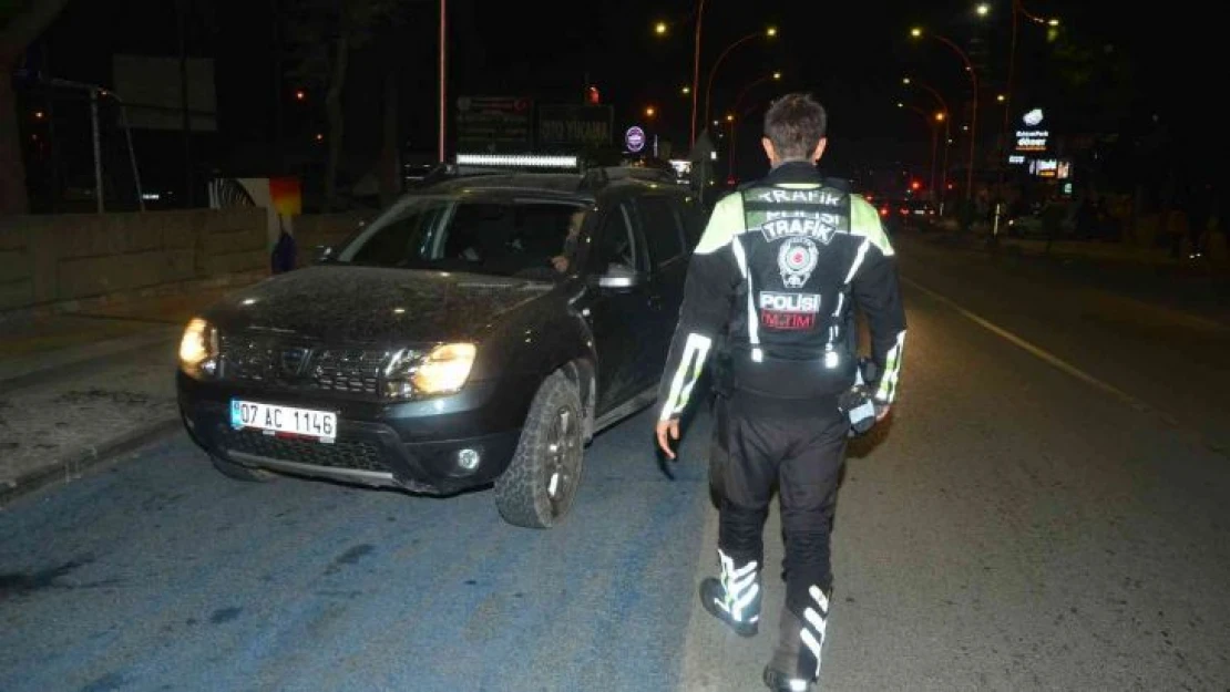 Antalya'da trafik denetimleri tüm hızıyla devam ediyor