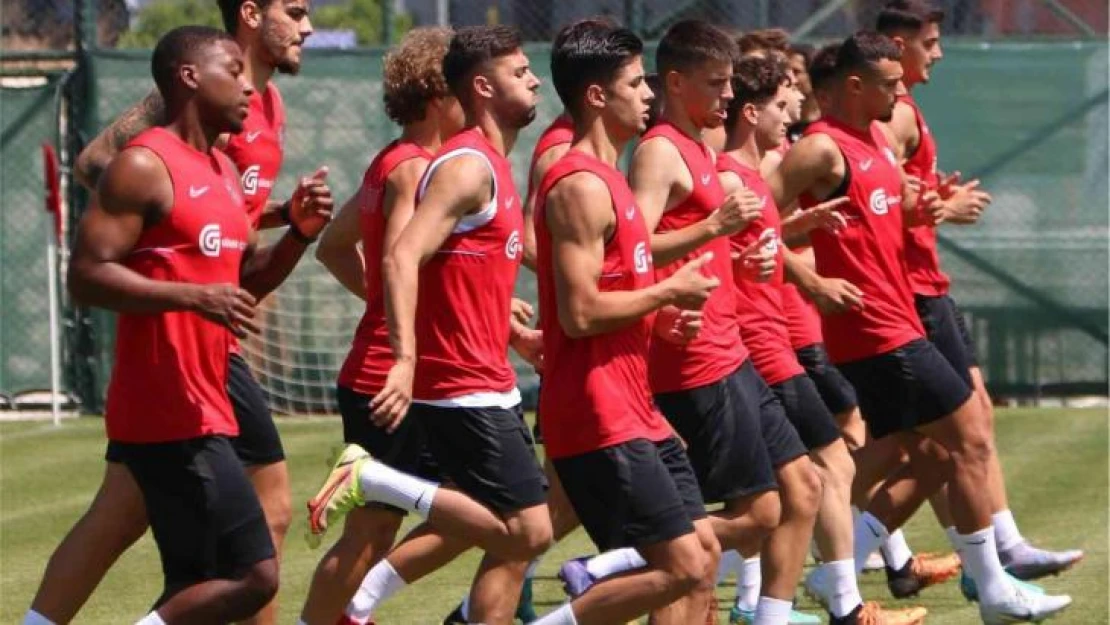 Antalyaspor, 3 grup halinde çalıştı