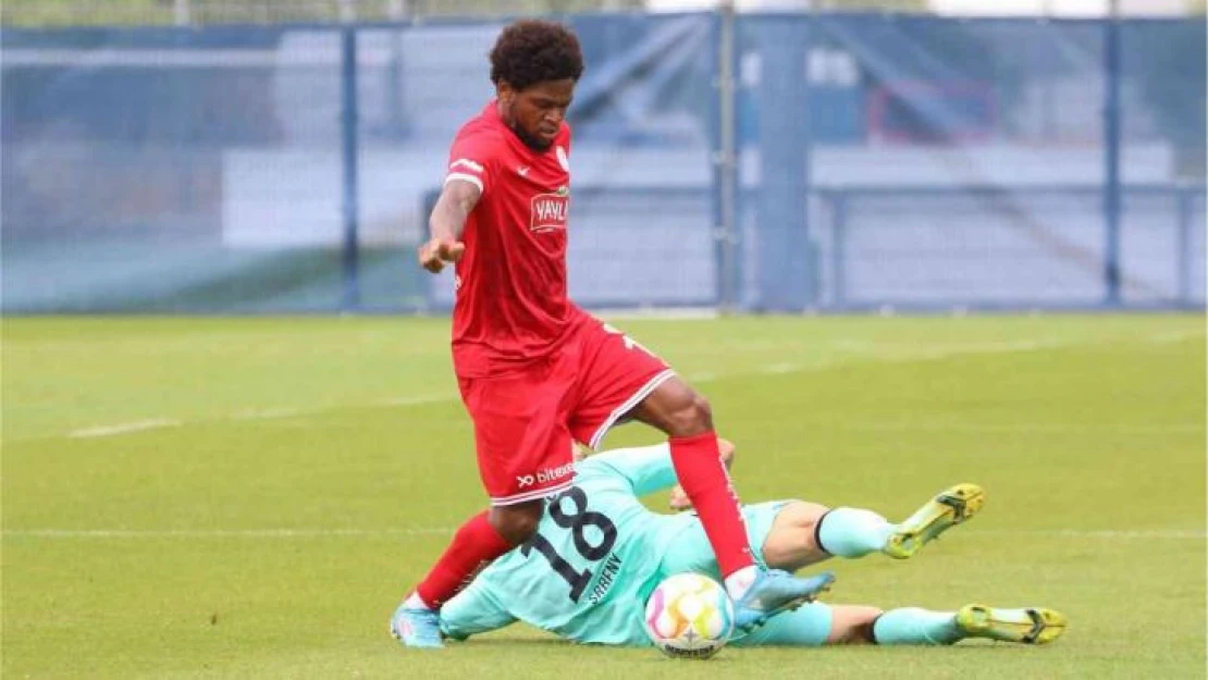 Antalyaspor, hazırlık maçında Paderborn'a 1-0 yenildi