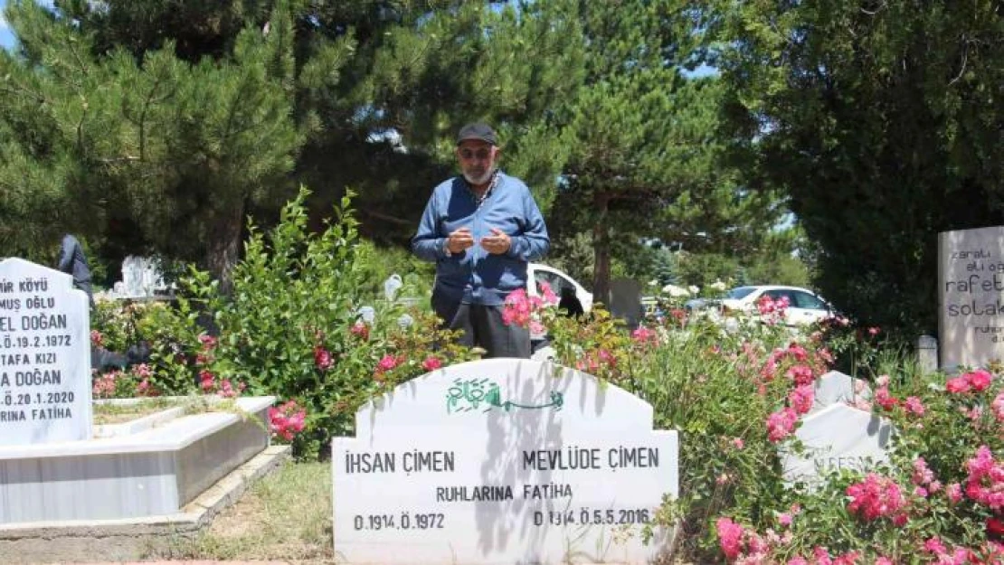 Arife günü mezarlıklarda ziyaretçi yoğunluğu