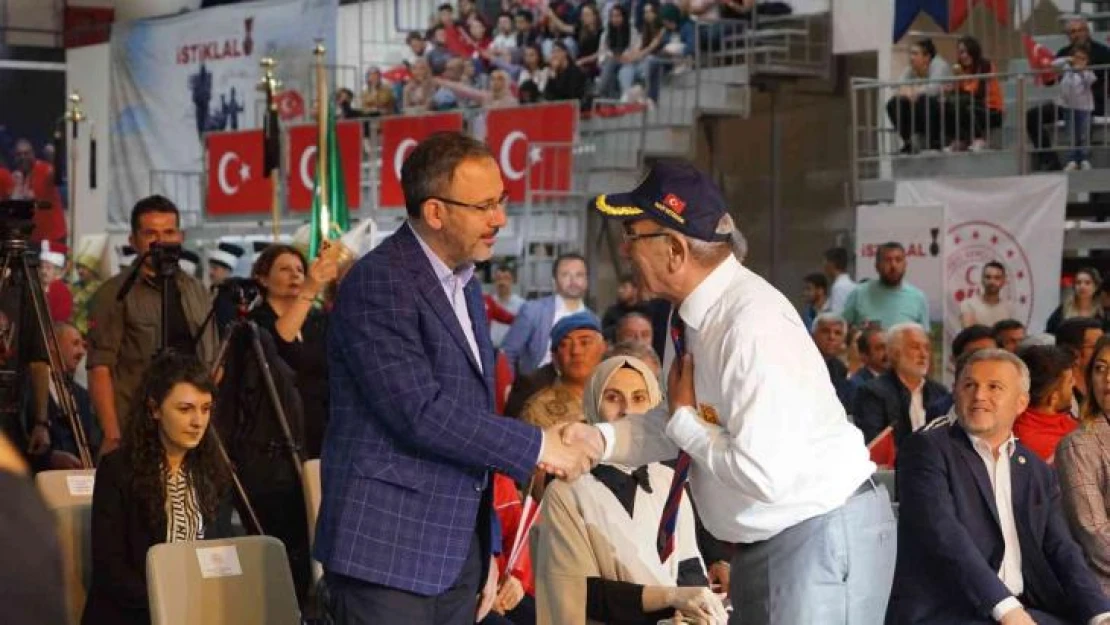 Atatürk ve İstiklal Yolu Yürüyüşü, Bakan Kasapoğlu'nun katılımıyla sona erdi