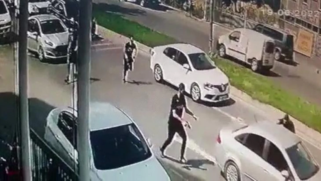 Avcılar'da trafikte işlenen silahlı saldırının failleri yakalandı