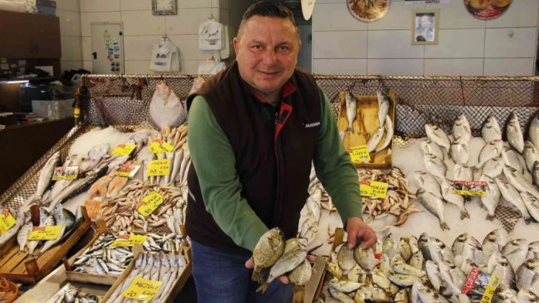 Avlanma yasağı öncesinde, tezgahta balık fiyatları