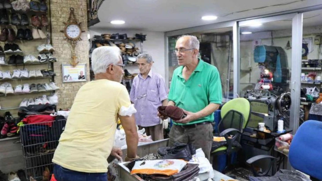 Ayakkabı fiyatları tamircilere yaradı