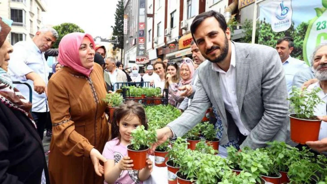 Bağcılar'ı fesleğen kokusu sardı