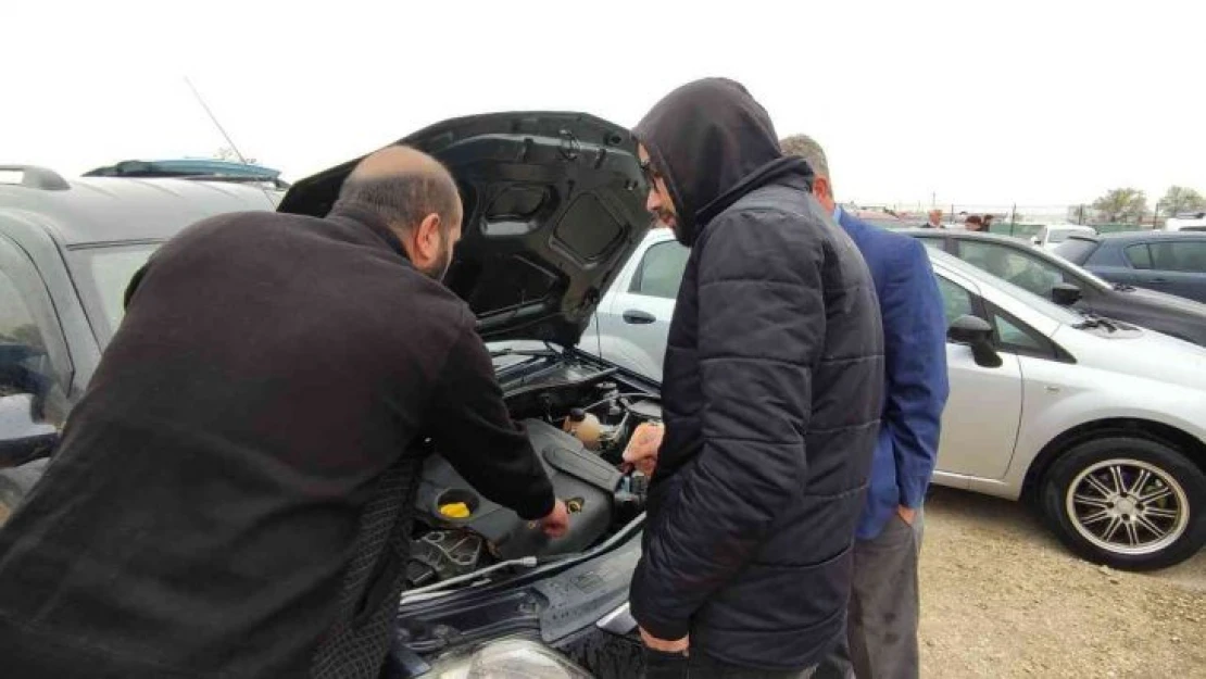 Bahar geldi ikinci el otomobil pazarı hareketlendi