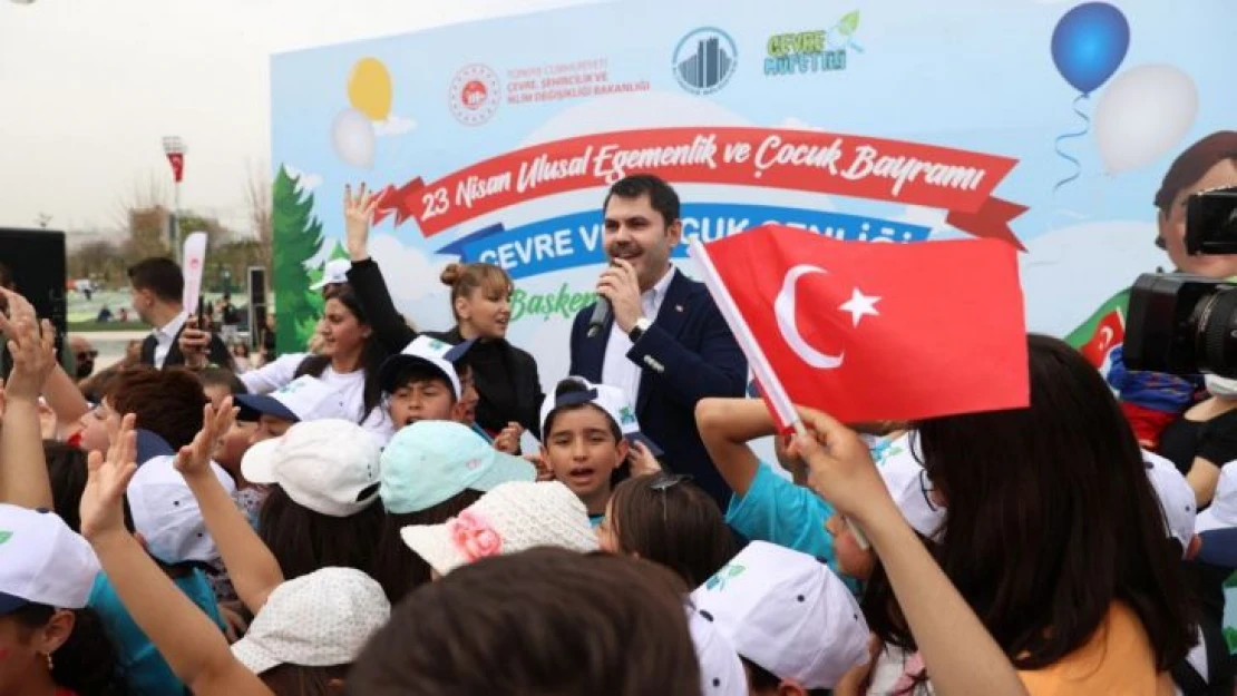 Bakan Kurum, 'Çevre ve Çocuk Şenliği'nde çevre müfettişi çocuklarla buluştu