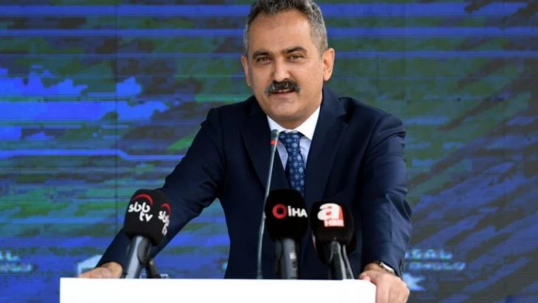 Bakan Mahmut Özer: 'Tüm öğretmenlere ve idarecilere 2. başarı belgesini gönderdik'