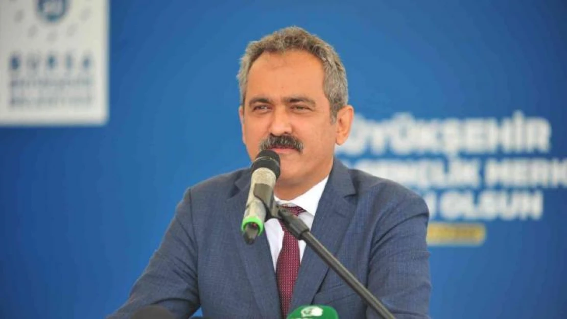 Bakan Özer: 'Gençlerimize güveniyoruz'