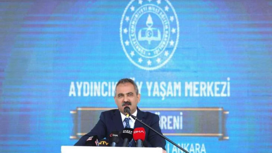 Bakan Özer: 'Halk eğitim merkezlerinde 12 milyon kişiye ulaşmak için engelimiz yok'